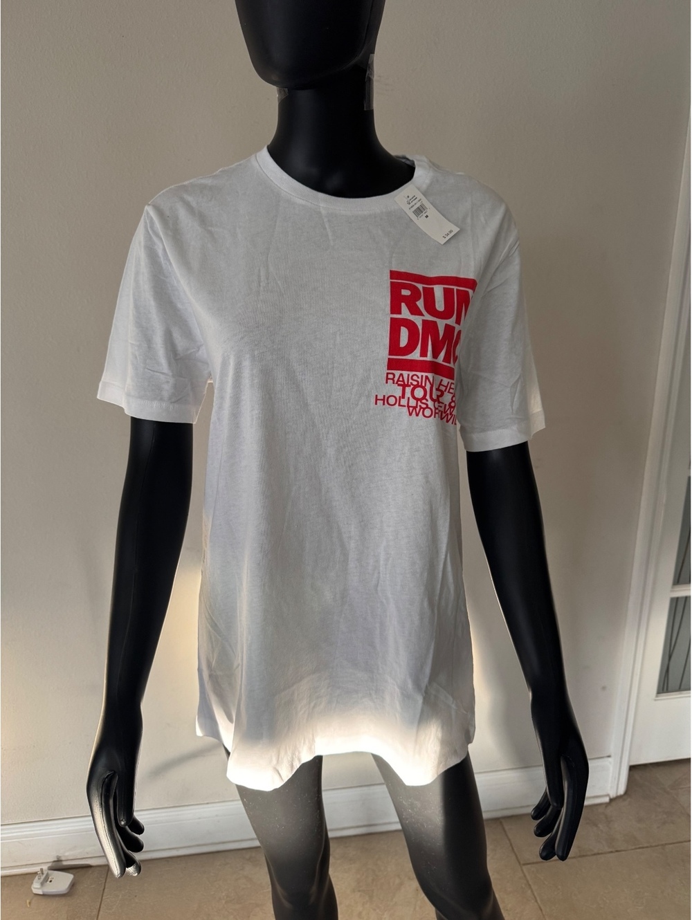 GAP Run DMC Raising Hell Tour 86 Graphic T-Shirt Men’s Medium NWT White